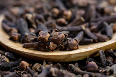 Cloves are the aromatic flower buds of a tree in the family myrtaceae, syzygium aromaticum.