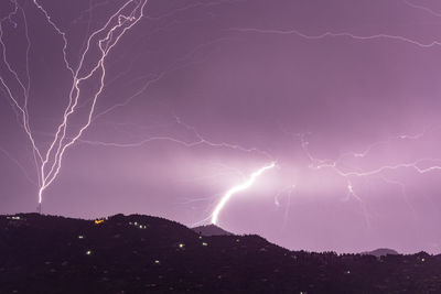 Nature calling - the touch down on the telephone tower - thunderstorm photography - april 2020