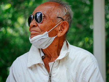 Portrait of man wearing hat