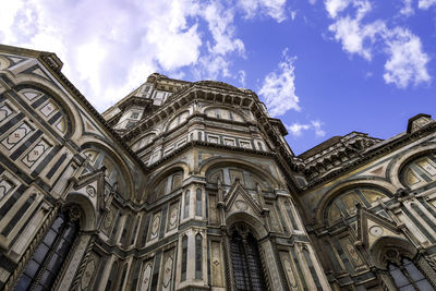 Details of the facade of cattedrale di santa maria del fiore - florence, tuscany, italy