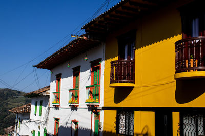 Houses at the heritage town of salamina located at the caldas department in colombia.