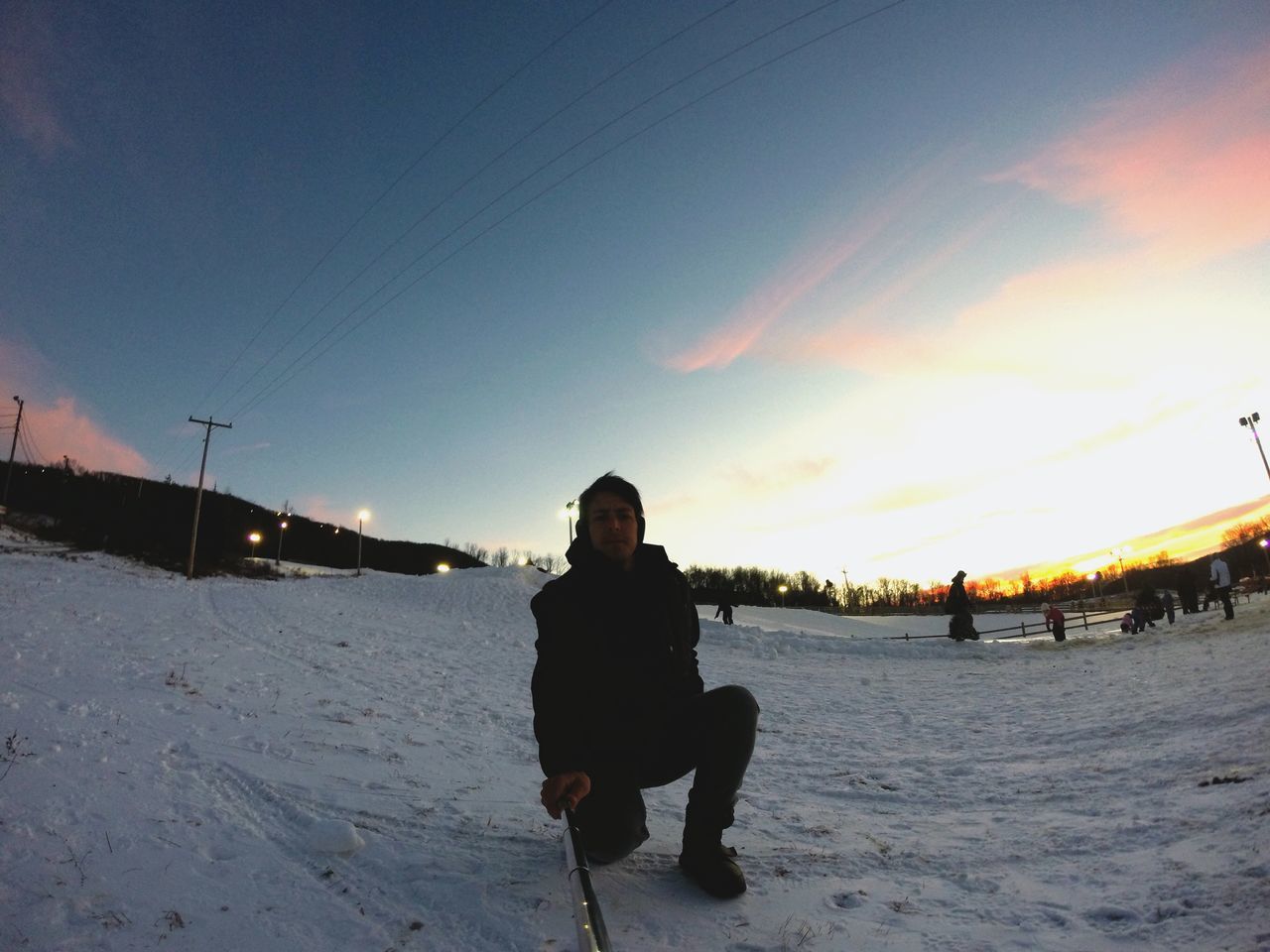 snow, winter, lifestyles, cold temperature, rear view, leisure activity, standing, sky, season, full length, men, warm clothing, walking, person, weather, casual clothing, beach, nature