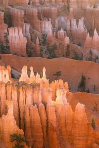 Hoodoo formations at bryce canyon national park