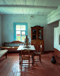 Empty chairs and tables at home