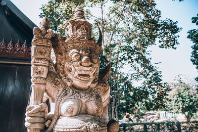 Statue of historic building