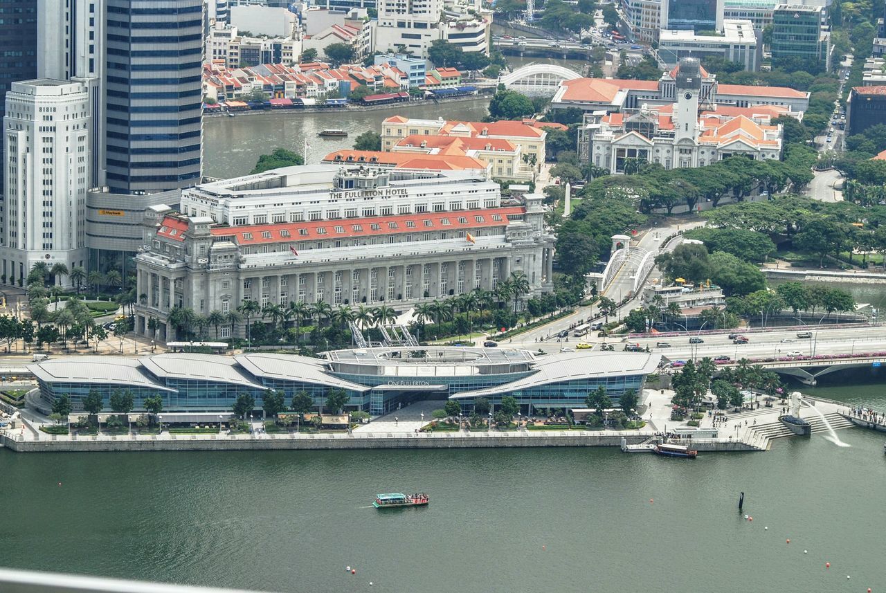 Singapore lion statue