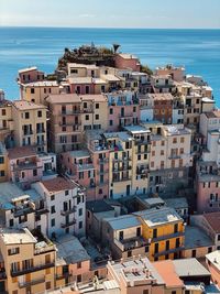 Beautiful vernazza village on coastline in cinque terre, italy 