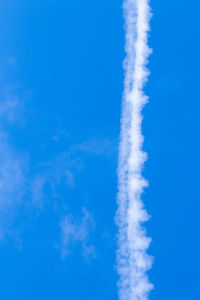 Low angle view of vapor trail in sky