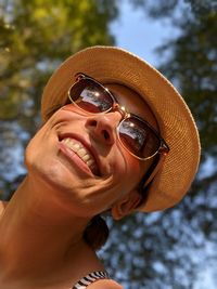 Portrait of smiling man wearing sunglasses