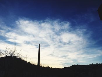 Low angle view of cloudy sky