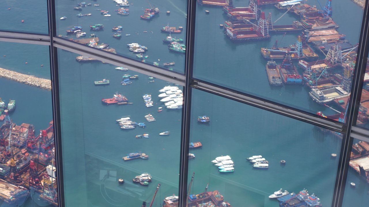 HIGH ANGLE VIEW OF SWIMMING POOL IN BOAT