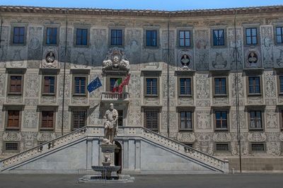 Statue of historic building