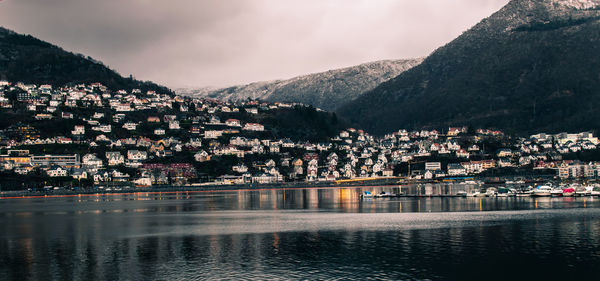 River by town against sky