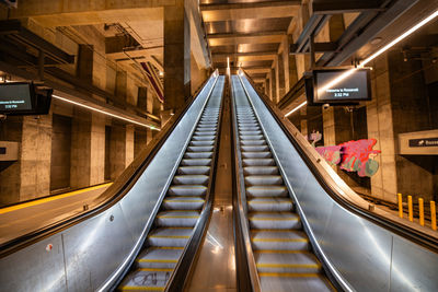 escalator