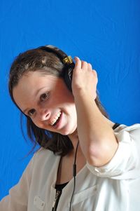 Portrait of a smiling young woman