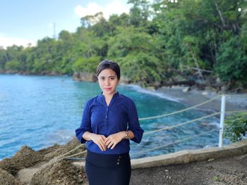 Beautifull ambon girl with blue see