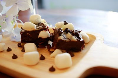 Close-up of cake in plate on table