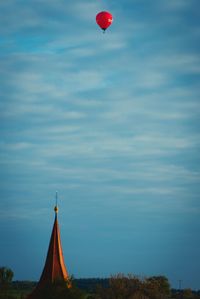 Low angle view of cloudy sky