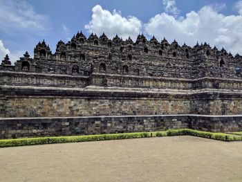 Exterior of temple against sky