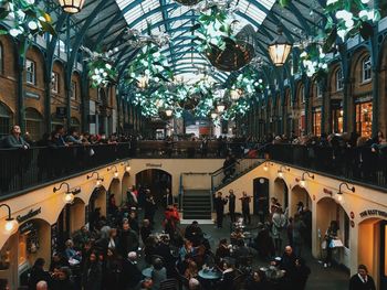 Crowd at covent garden market