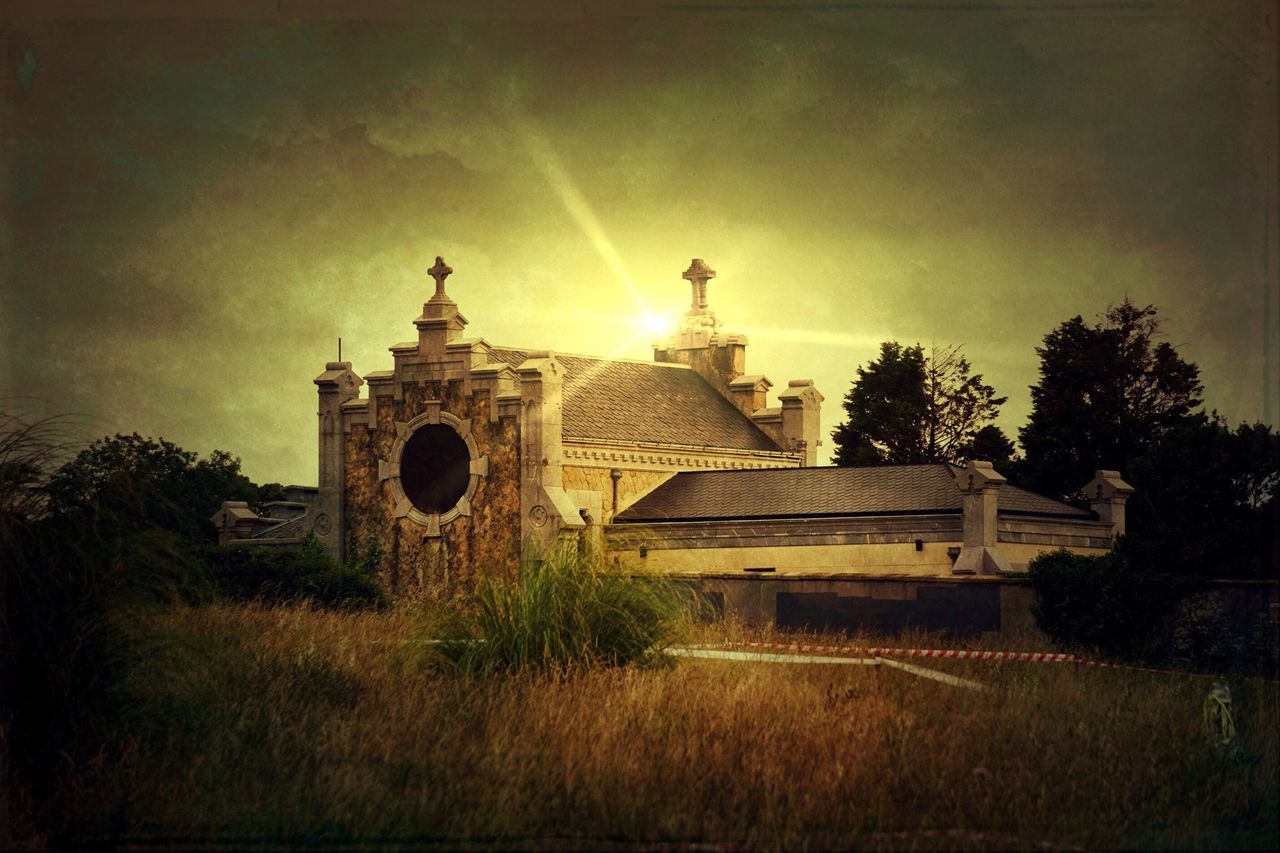 BUILT STRUCTURE AGAINST THE SKY