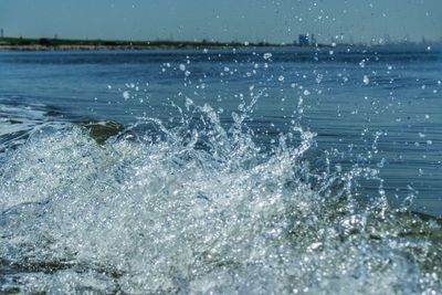 Waves splashing in water