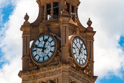 Central station clock tower close up. famous landmark in sydney, australia