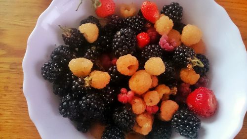 Close-up of strawberries in plate