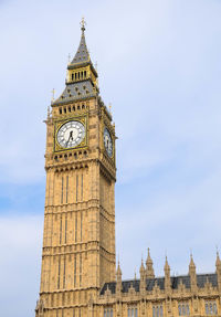 Low angle view of big ben against sky