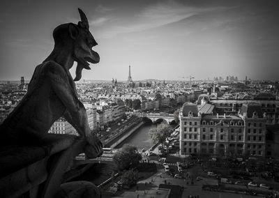 Statue of buildings in city