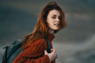 Portrait of beautiful young woman smiling