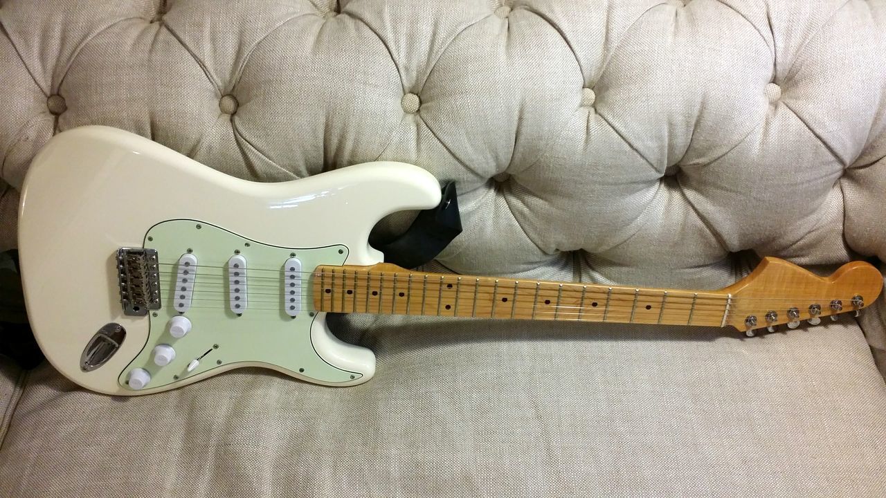 White strat