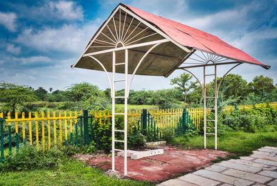 Shed along the railway line 