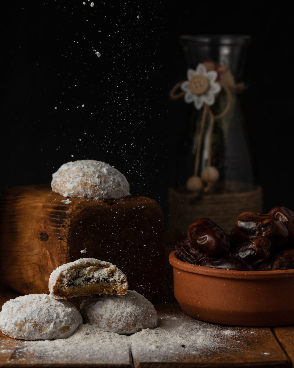 CLOSE-UP OF BREAD ON TABLE