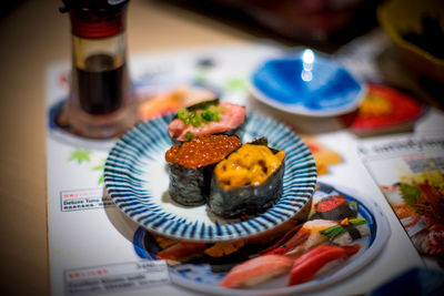 Close-up of sushi in plate on table