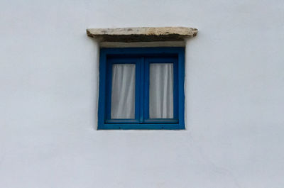 Window on wall