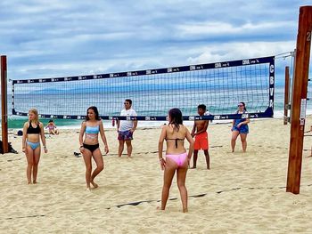 beach volleyball