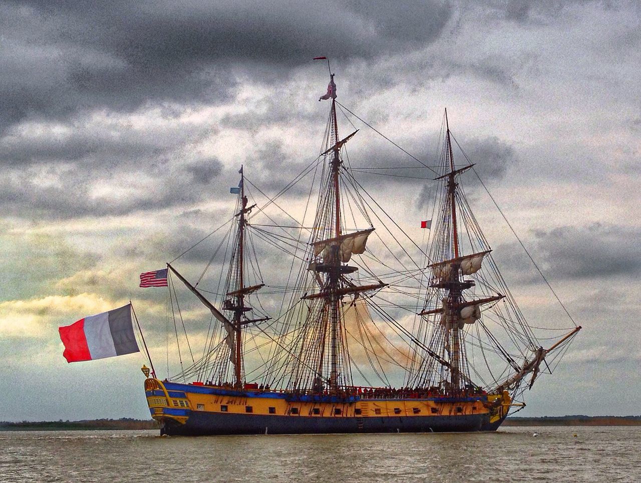 nautical vessel, water, sky, sea, cloud - sky, transportation, boat, waterfront, mode of transport, cloudy, tranquility, cloud, moored, mast, nature, tranquil scene, sailboat, horizon over water, scenics, weather