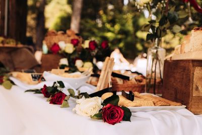 Close-up of rose bouquet on table