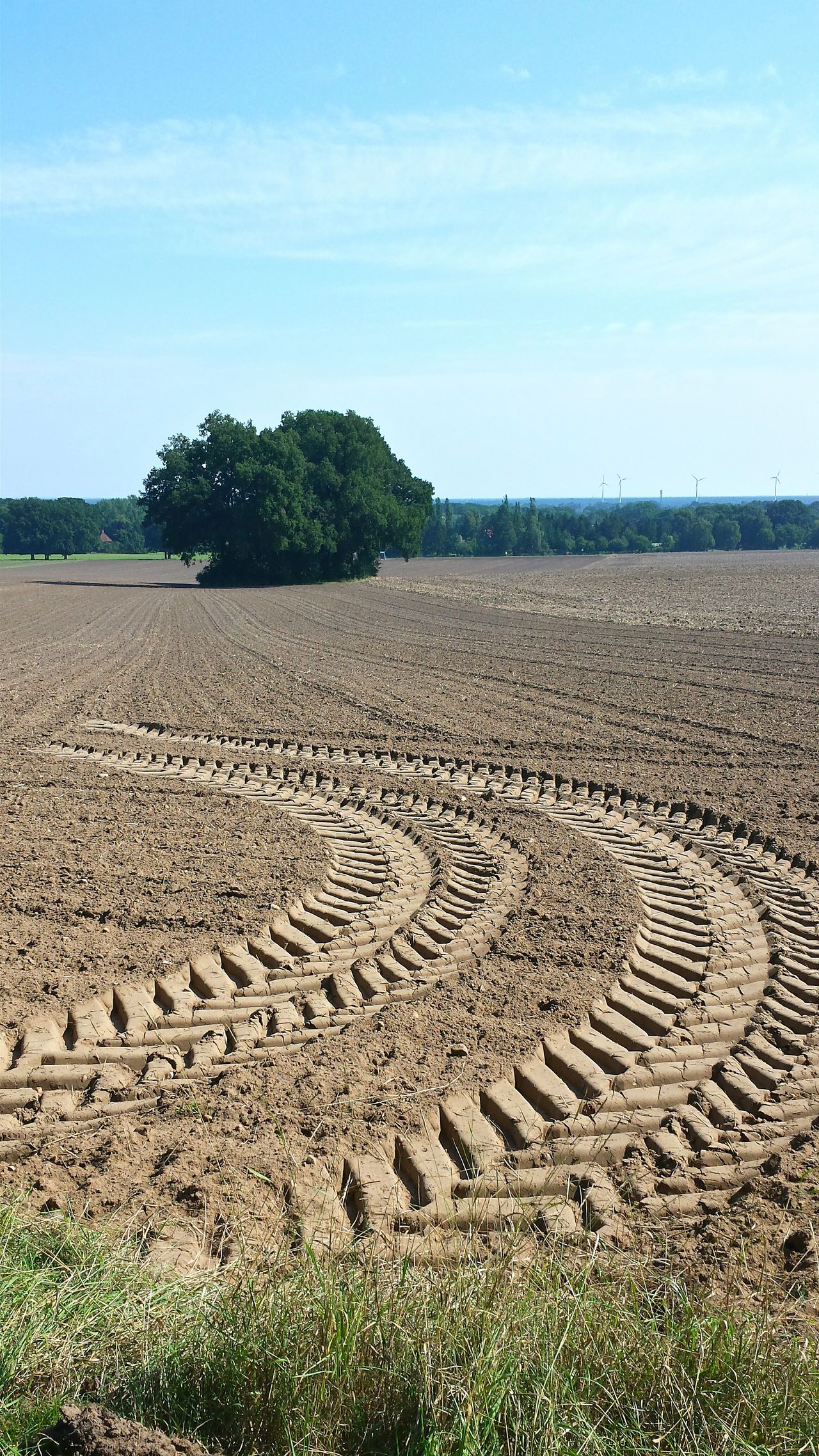 Landmaschinenspur