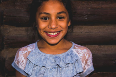 Portrait of smiling young girl