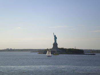 Statue of liberty in sea