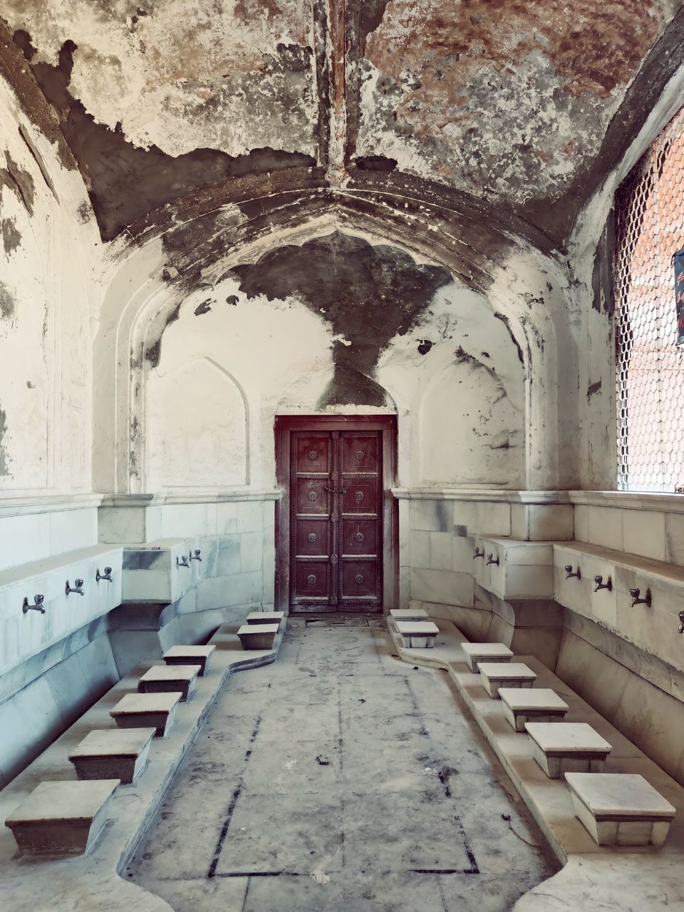 architecture, indoors, building, built structure, arch, no people, abandoned, old, ceiling, window, day, door, the past, absence, weathered, entrance, history, empty, wall - building feature, damaged