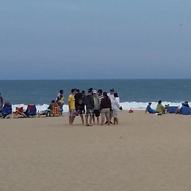 sea, horizon over water, beach, copy space, water, sand, clear sky, shore, tranquil scene, tranquility, scenics, vacations, beauty in nature, nature, blue, in a row, sky, day, summer, relaxation