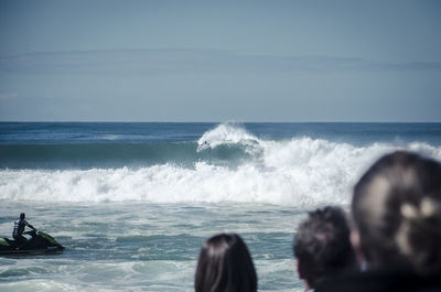 Waves splashing on rocks