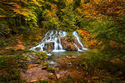 Cascade waterfalls in autumn. travel in bulgaria. dokuzak waterfall