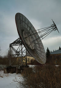 radio telescope