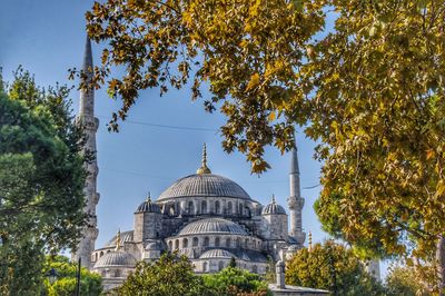 View of blue mosque against the sky