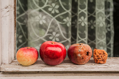 Close-up of apples on table