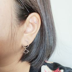 Close-up portrait of a beautiful woman